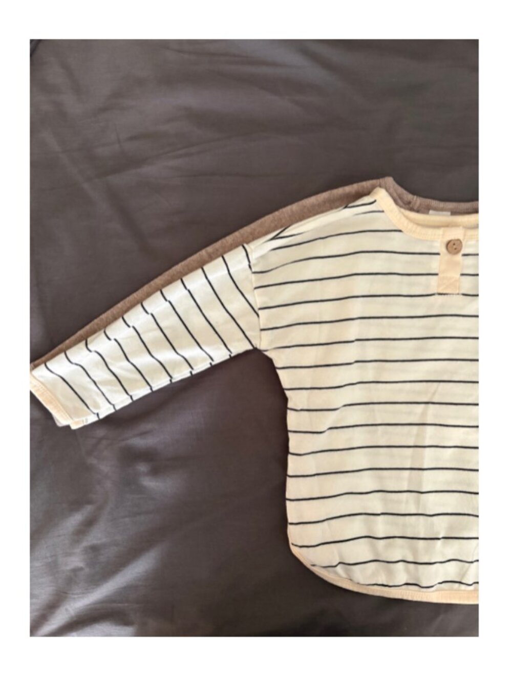 6 long sleeve jersey knit shirts + 2 terry cloths long sleeve 4T/ 110/ 56 - Picture 5 of 5